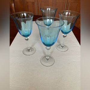 Set of 4 turquoise blue 9” tall large size wine glasses with clear glass stem
